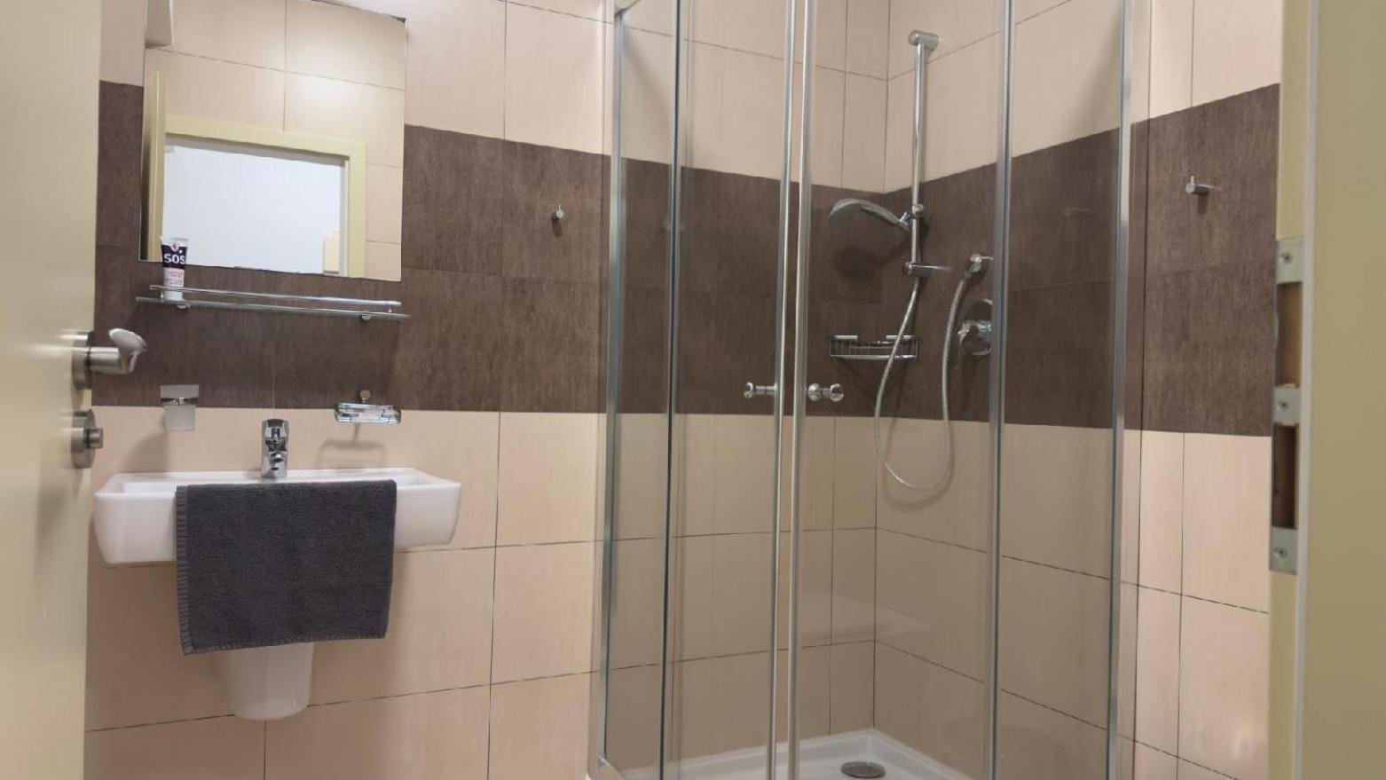 Apartmany Sport With Garage ロキトニツェ・ナト・イゼロウ エクステリア 写真