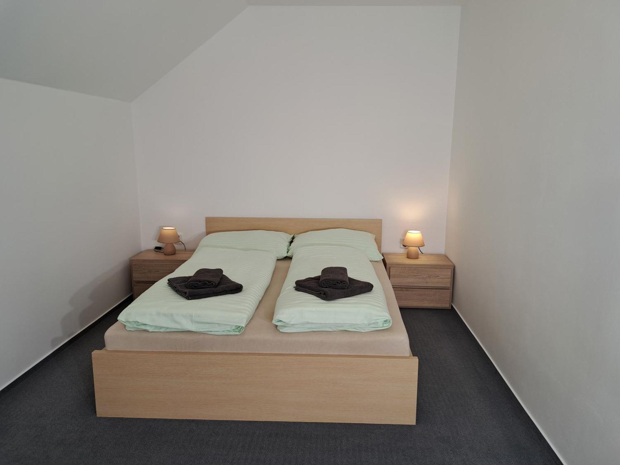 Apartmany Sport With Garage ロキトニツェ・ナト・イゼロウ エクステリア 写真
